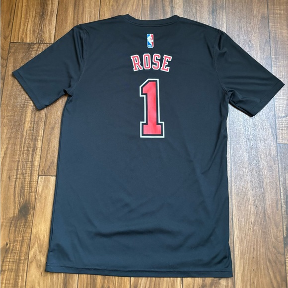 Adidas/ NBA Chicago Bulls Jersey Tee* Derrick Rose * Woman Size XL - Picture 2 of 7